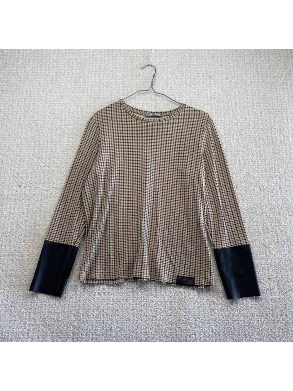 I Love Tyler Madison / ILTM Tan Black Check Gingham Minimalist Long Sleeve Sz M